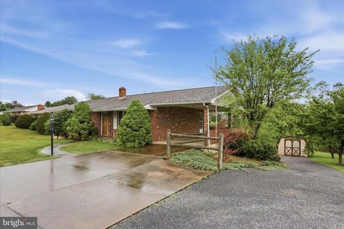 317 Dawn Ave, Woodstock, VA, 22664-1207 | Card Image