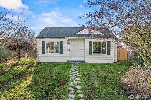 2949 Dover St, Longview, WA, 98632-2010 | Card Image