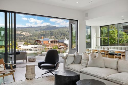 297 Seadrift Rd, Stinson Beach, CA, 94970-9703 | Card Image