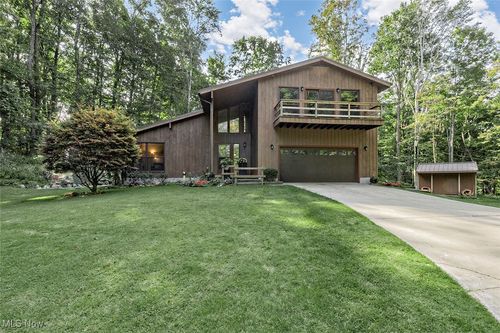 11855 Heath Rd, Chesterland, OH, 44026-1611 | Card Image