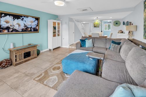 c105-40 High Point Rd, Tavernier, FL, 33070-4000 | Card Image