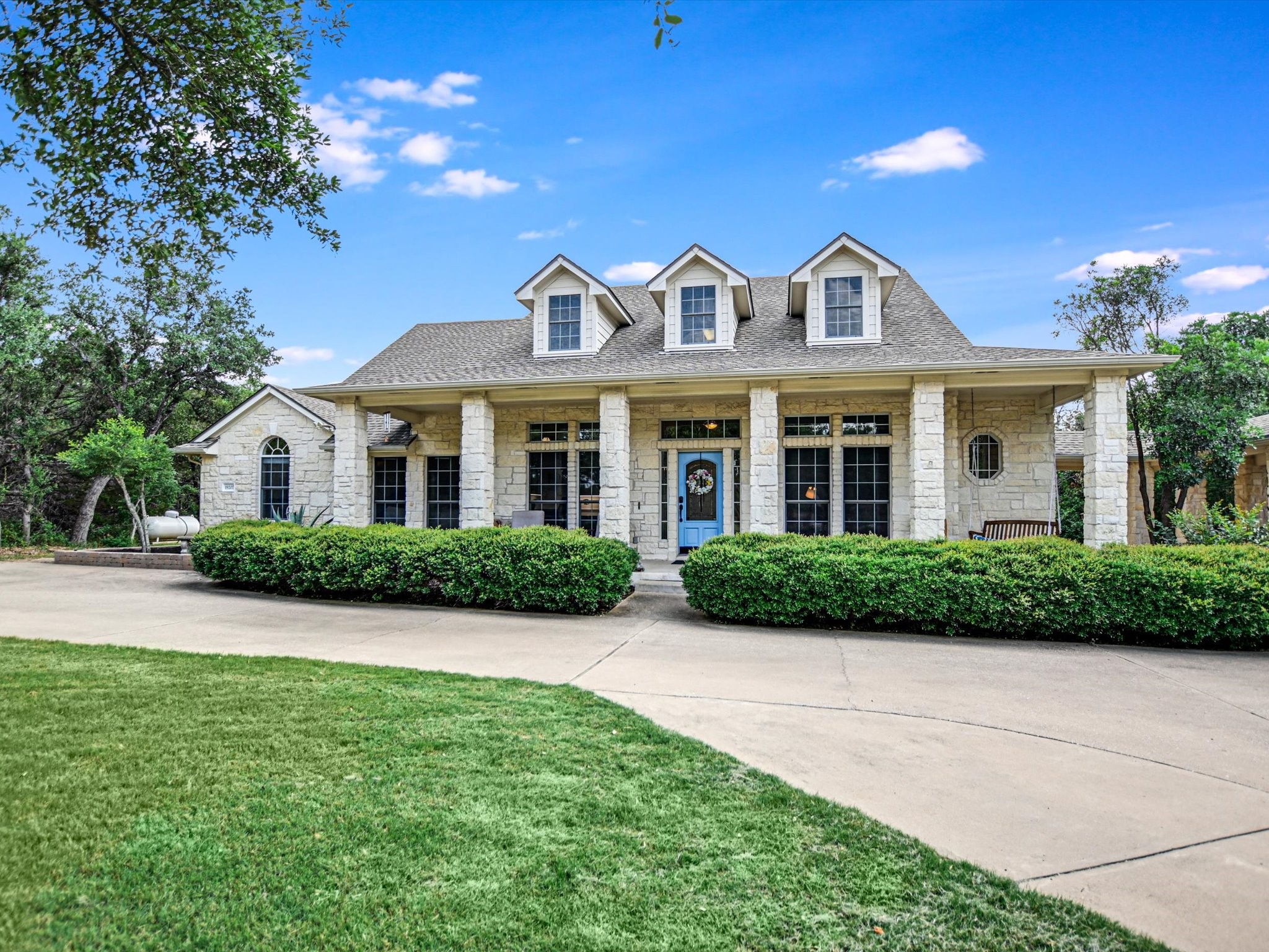 White Horse Cv, Spicewood, TX 78669