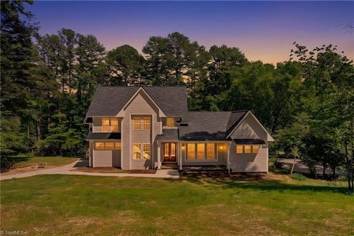 2592 Fox Ridge Rd, Asheboro, NC, 27205-8910 | Card Image