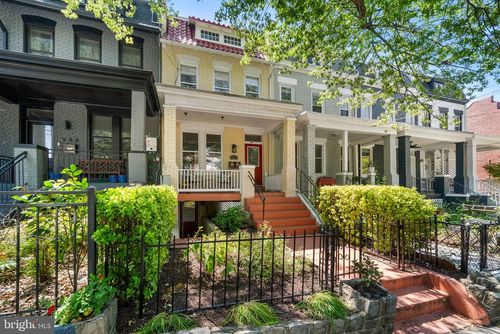 950 Shepherd St Nw, WASHINGTON, DC, 20011-5726 | Card Image