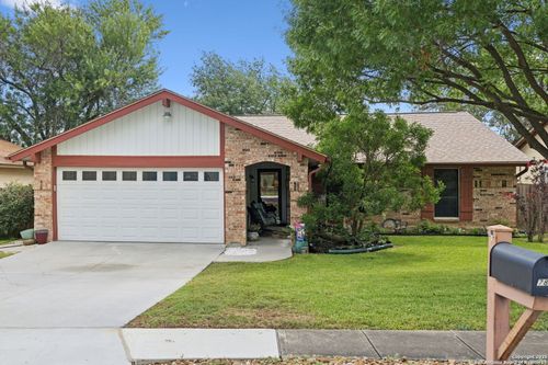 7847 Grass Hollow St, Live Oak, TX, 78233-2917 | Card Image