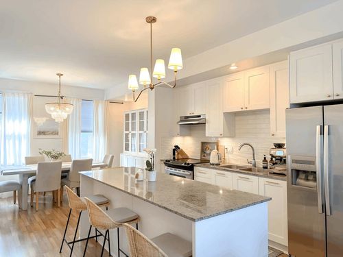 59-688 Edgar Avenue, Coquitlam, BC, V3K0A5 | Card Image