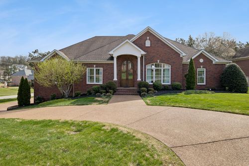 301 Fountainbrooke Dr, Brentwood, TN, 37027-7891 | Card Image