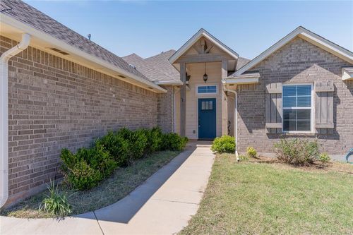 8909 Sw 42nd St, Oklahoma City, OK, 73179-7970 | Card Image