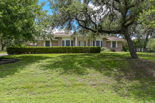 9418 Bluebell Dr, Garden Ridge, TX, 78266-2318 | Card Image