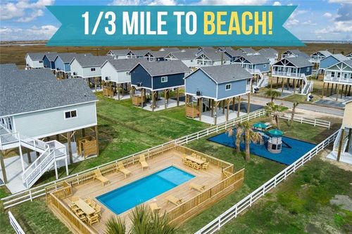 1079 Johnson Rd, Gilchrist, TX, 77617 | Card Image