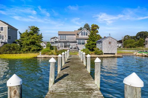 90 Jupiter Point Rd, Groton, CT, 06340-6015 | Card Image