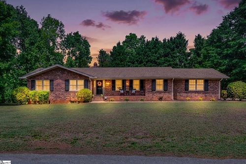 134 Cashmere Dr, Greenville, SC, 29605-3203 | Card Image
