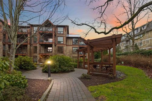 112-4529 West Saanich Rd, Saanich, BC, V8Z3G3 | Card Image