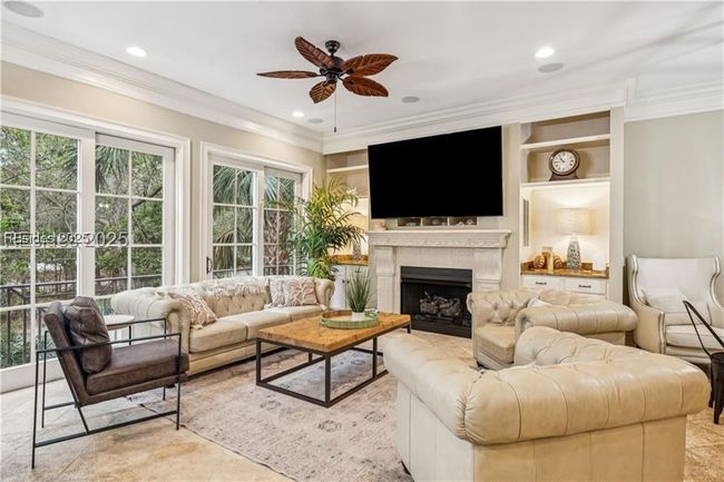 Coastal elegance and luxurious furnishings | Image 11