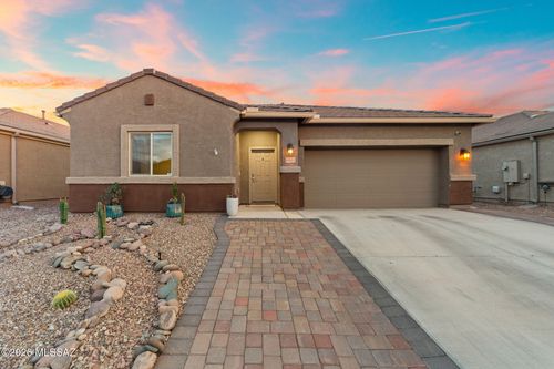 8801 W Red Spike Ice Drive, Marana, AZ, 85653 | Card Image