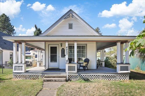 4907 N Howard St, Spokane, WA, 99205-5605 | Card Image