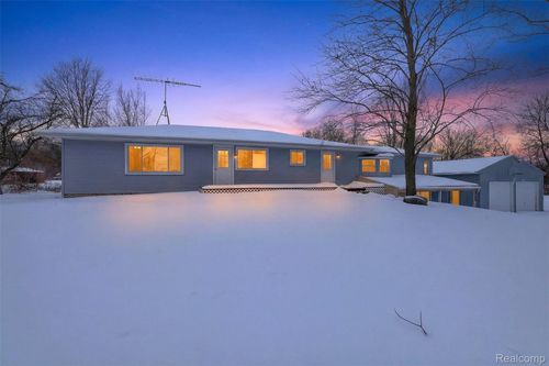 3515 Morton Rd, Stockbridge, MI, 49285-9714 | Card Image