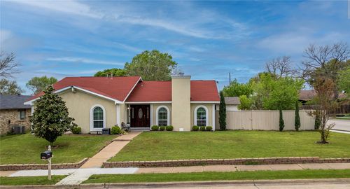 6401 Glenmoor Dr, Garland, TX, 75043-5930 | Card Image