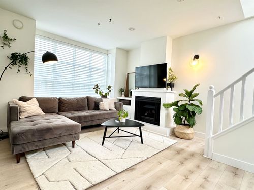 204-655 W 7th Ave, Vancouver, BC, V5Z1B6 | Card Image
