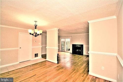 118 Middle Point Ct, GAITHERSBURG, MD, 20877-1836 | Card Image