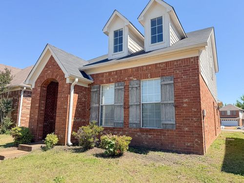 9085 Chimneyrock Blvd, Cordova, TN, 38016-4064 | Card Image