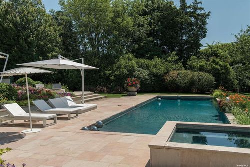 316 Deerfield Rd, Water Mill, NY, 11976-2102 | Card Image