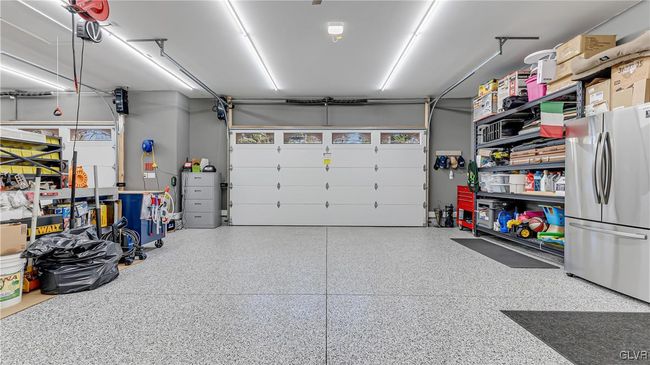 4 Car Garage | Image 54