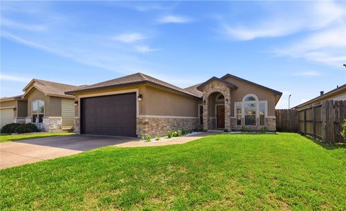 7649 Sable Creek Dr, Corpus Christi, TX, 78414-2185 | Card Image