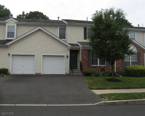 141-141 Grantham Dr, Somerset, NJ, 08873-6457 | Card Image