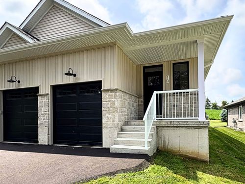 10 Janet St S, Teeswater, ON, N0G2S0 | Card Image