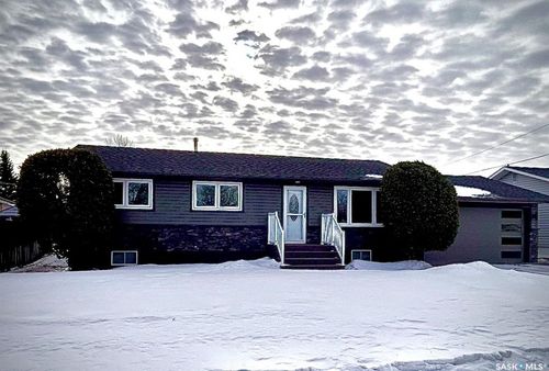 1620 Dieppe Cres, Estevan, SK, S4A1W7 | Card Image