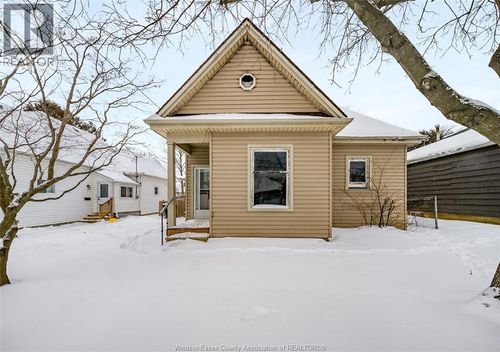 158 West St, Chatham, ON, N7M2R8 | Card Image