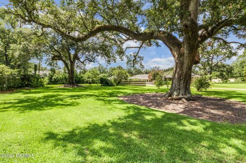 406 Beverly Dr, Lafayette, LA, 70503-3112 | Card Image