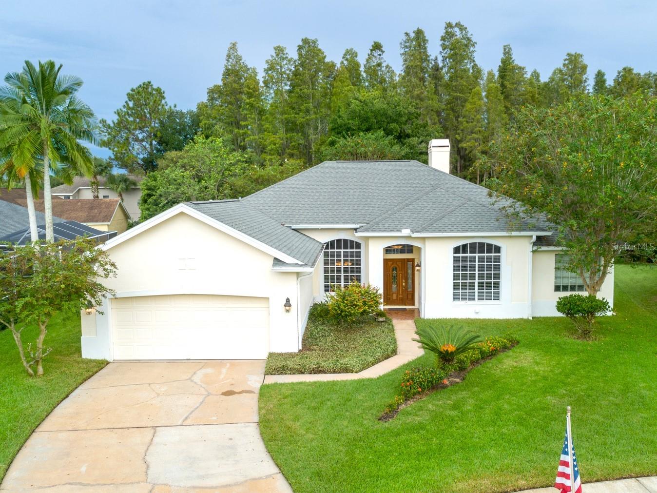 Canary Ln, Lutz, FL 33558