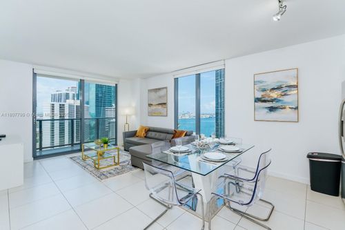 apt-2408-31 Se 6th St, Miami, FL, 33131-3176 | Card Image