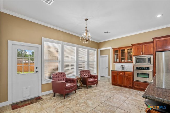 404 Iron Gate, House other with 5 bedrooms, 5 bathrooms and null parking in Victoria TX | Image 9