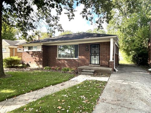 14640 Pearson St, Oak Park, MI, 48237-2610 | Card Image