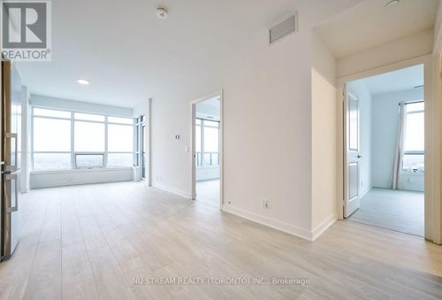 1811b-50 Upper Mall Way, Vaughan (Brownridge), ON, L4J0L8 | Card Image