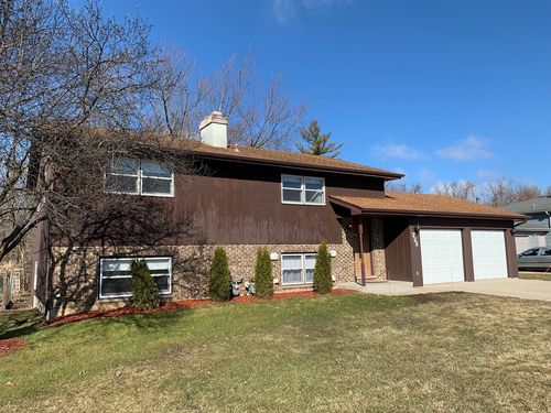 b-722 S Mchenry Ave, Crystal Lake, IL, 60014-7440 | Card Image