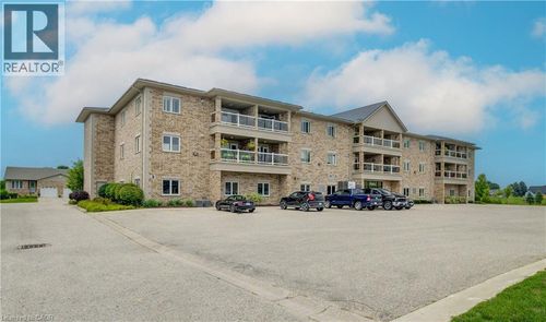 305-401 Birmingham St E, Mount Forest, ON, N0G2L2 | Card Image