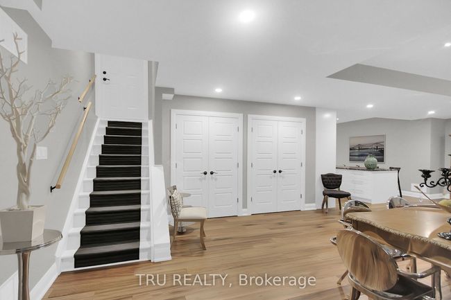 7909 Parkway Rd, House other with 5 bedrooms, 4 bathrooms and 20 parking in Metcalfe ON | Image 33