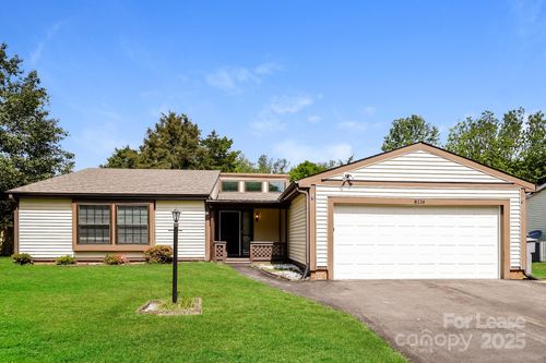 8116 Ivy Falls Ct, Charlotte, NC, 28226-3742 | Card Image