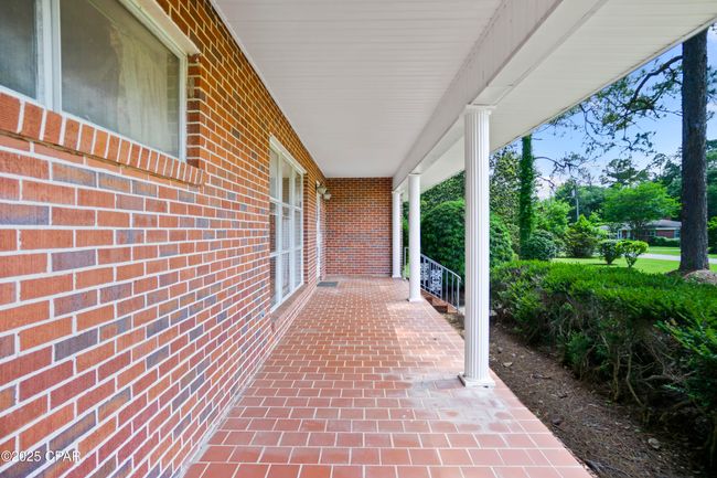 5370 Cherry St, House other with 2 bedrooms, 3 bathrooms and null parking in Graceville FL | Image 19