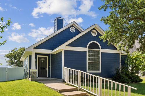 1425 Devonshire Dr, Providence Village, TX, 76227-5423 | Card Image