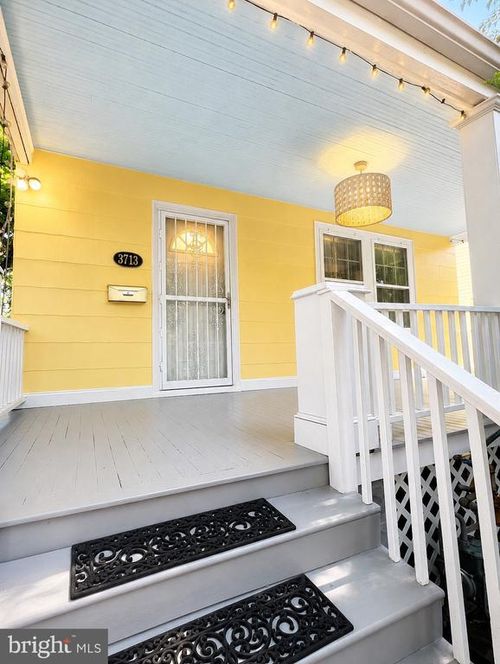 3713 Quincy St, BRENTWOOD, MD, 20722-1717 | Card Image
