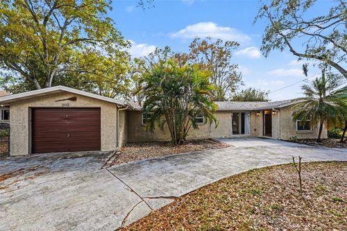 202 Arlington Ave E, Oldsmar, FL, 34677-3727 | Card Image