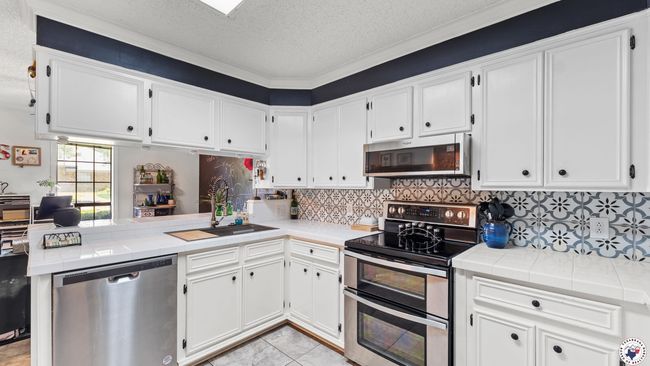201 Larkspur Ln, House other with 3 bedrooms, 2 bathrooms and null parking in Wake Village TX | Image 17