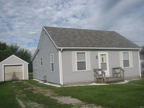 410 S Washington St, Goodland, IN, 47948-8152 | Card Image