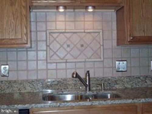 15082 Gaffney Cir, GAINESVILLE, VA, 20155-4887 | Card Image