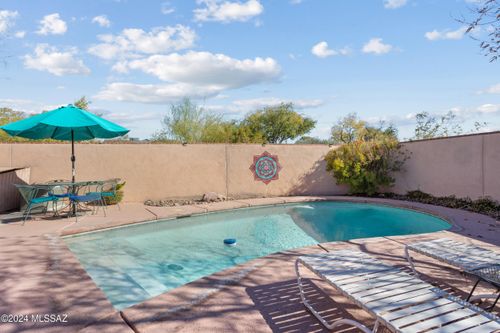 2821 E Waverly St, Tucson, AZ, 85716-3004 | Card Image